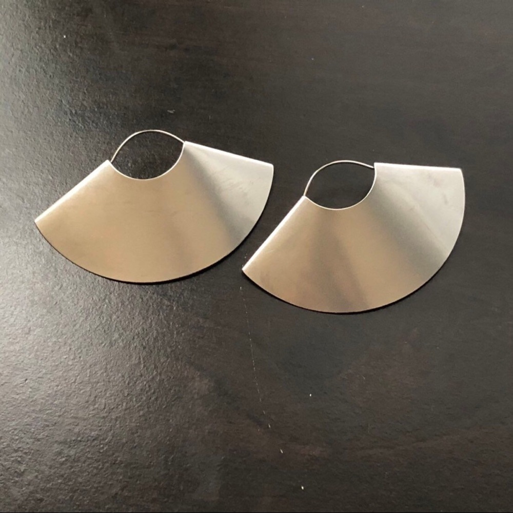 Half Moon Fan Matte Gold Earrings - Picture 2 of 4